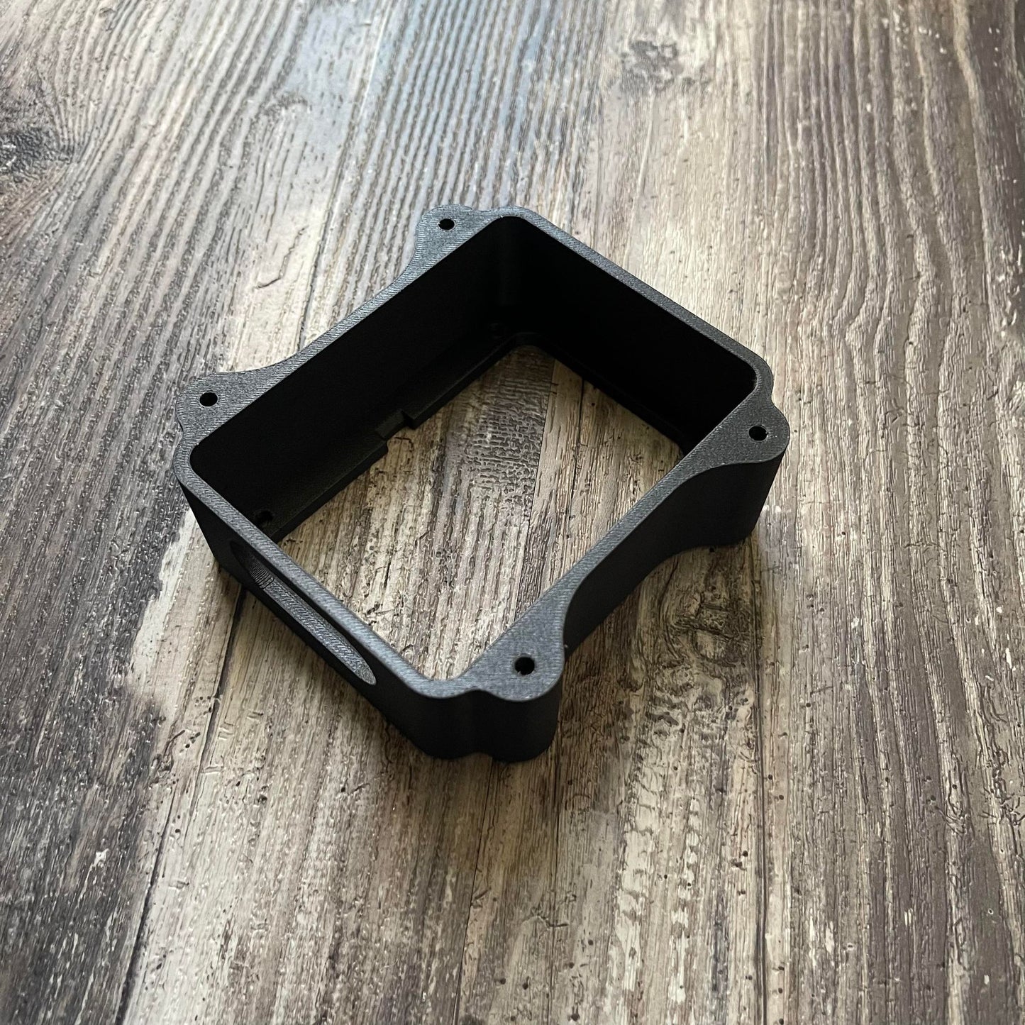 Bussman Series Mount